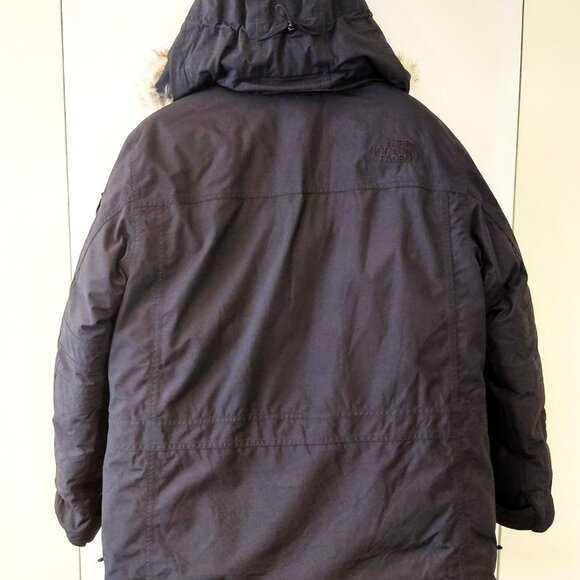 The North Face McMurdo Parka Goose Down Jacket. Black, Medium - Picture 3 of 8
